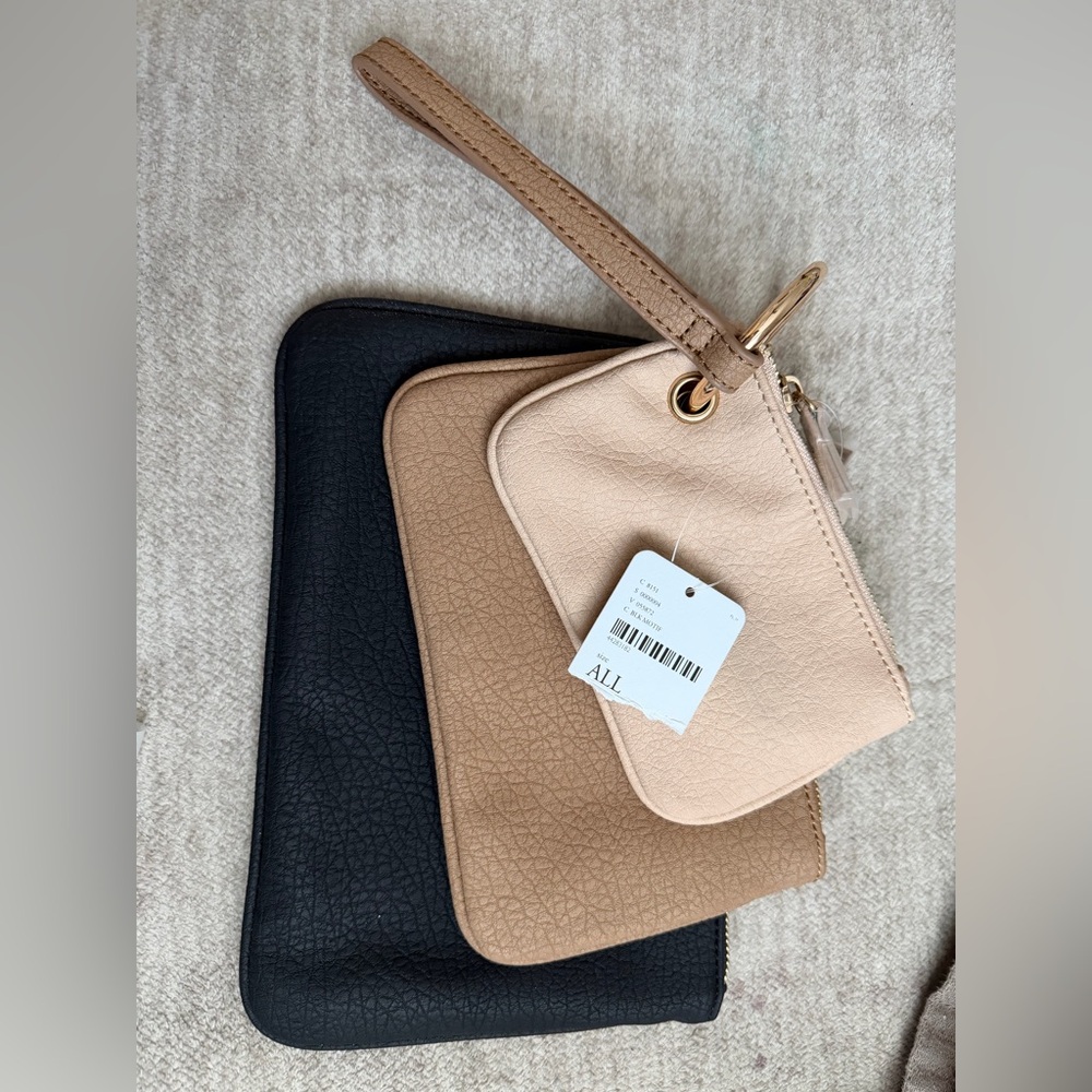 Elegant Tan and Black Women's Clutch Set